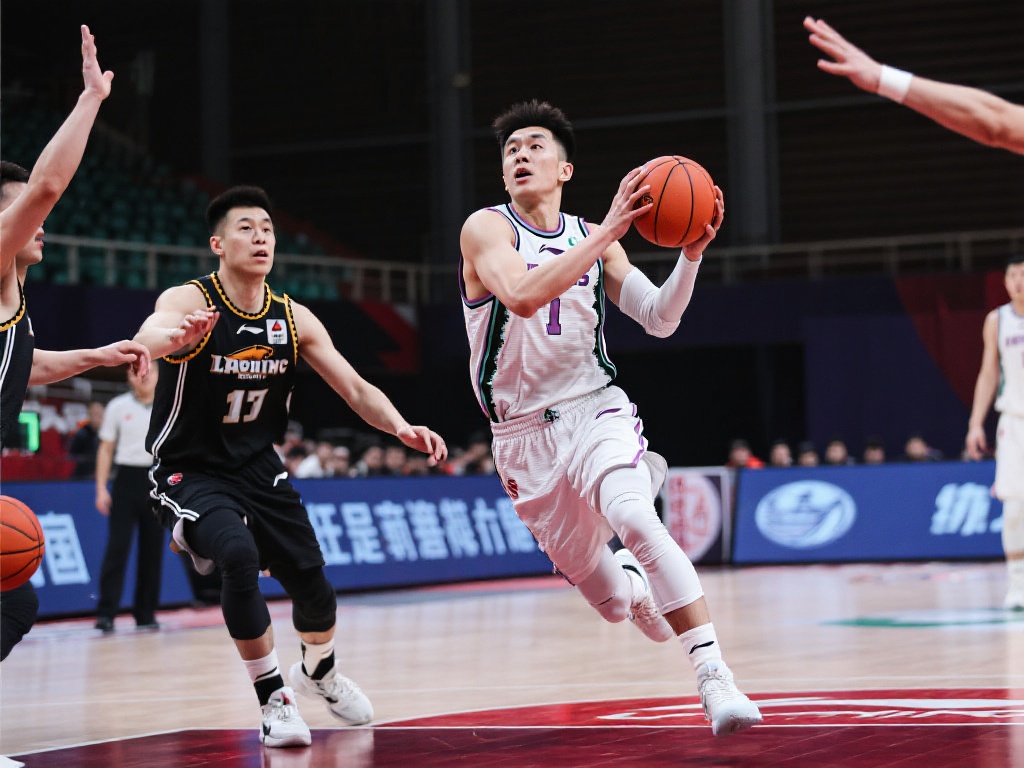 蒂尔潘主裁欧洲德比：拜仁8场不败，皇马6战全胜记录惊人